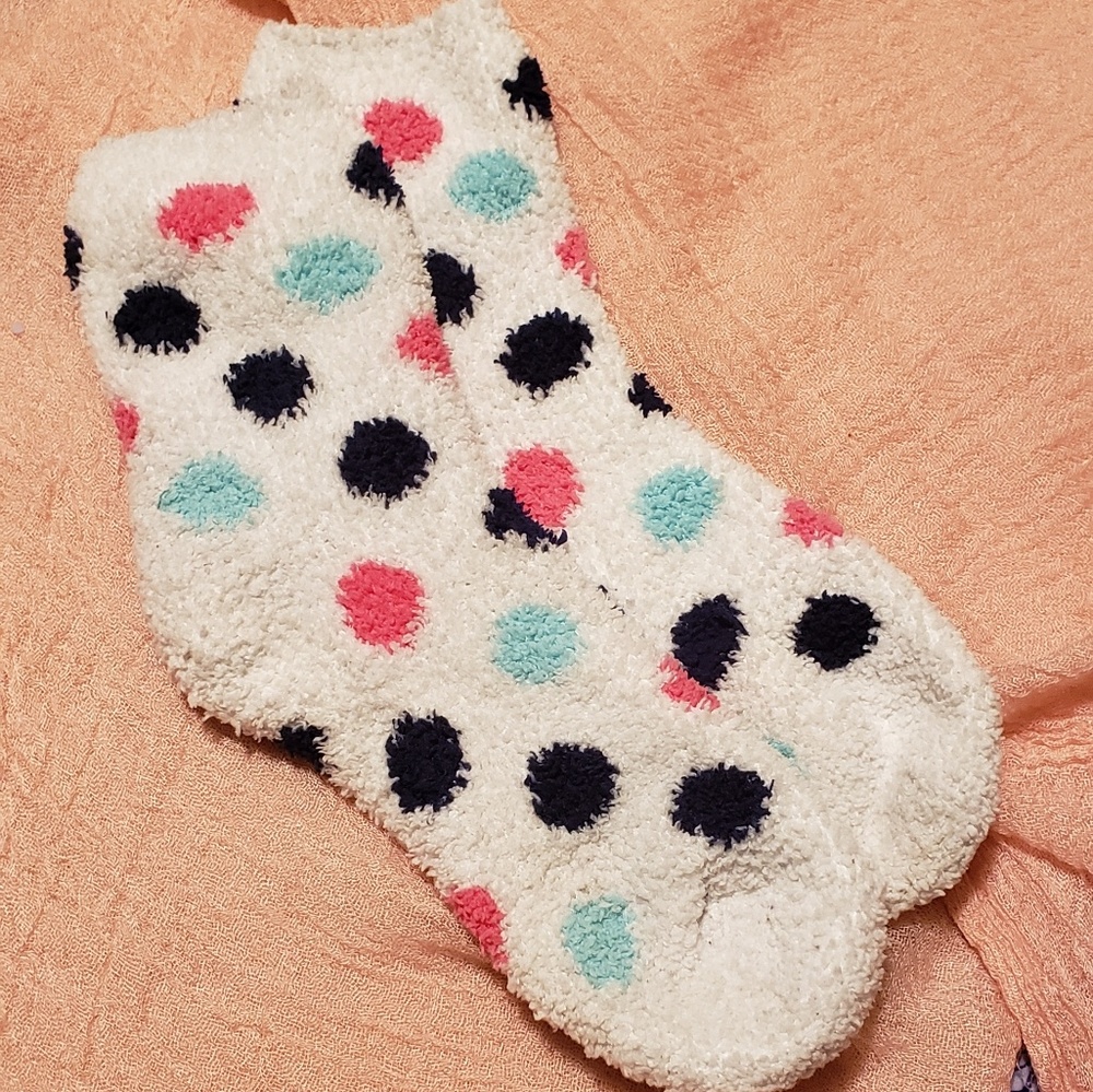 🐩 Fuzzy Socks